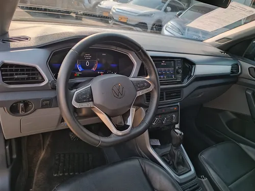 Volkswagen T-Cross TRENDLINE ST TP 1000CC T