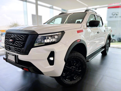 Nissan Frontier PRO-4X 4X4