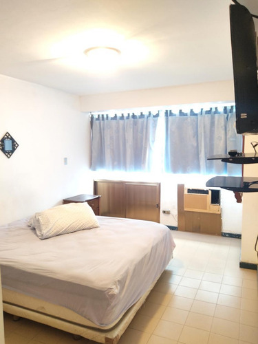 Imagen 13 de 30 de Vendo Apartamento 81 M2, 2h, 2b, 1 Pto Catia La Mar, Vargas