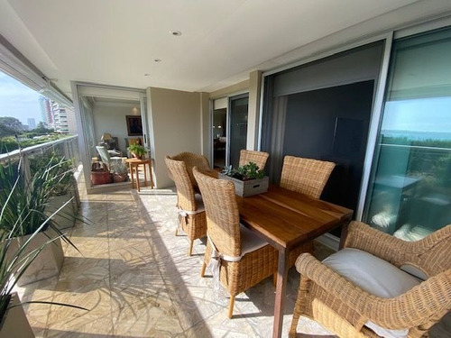 Imagen 27 de 29 de Apartamento En Venta De 2 Dormitorios En Playa Mansa (ref: Lij-5715)