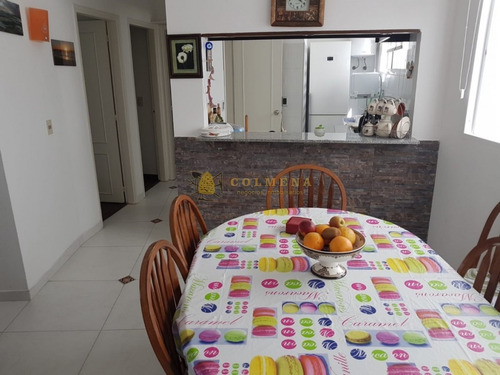 Apartamento En Muy Buena Ubicacion En Playa Mansa, De 2 Dor, 2 Baños Con Balcon. Consulte!!!!!!!!-ref:1785