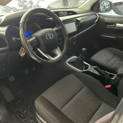Toyota Hilux 2.7l