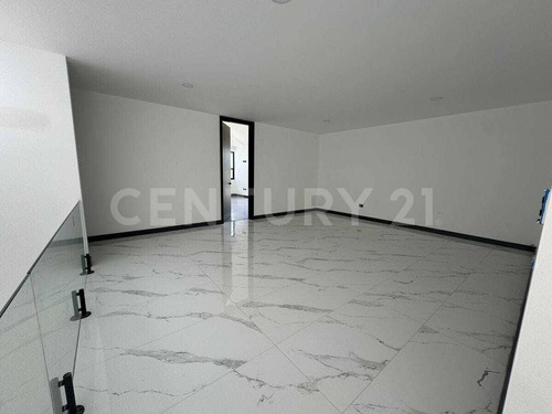 Venta Amplia Residencia 3 Recámaras & Sotano Gran Reserva,lomas Angelópolis Iii