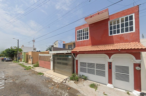 Remate!!!...invierte Y Obten Ganancias. Casa Adjudicada Otapa 788, Lomas De Río Medio Iii, Veracru