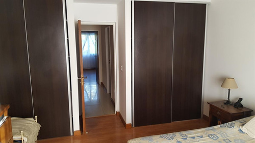Imagen 25 de 30 de Casa 4 Ambientes En Venta - Bella Vista