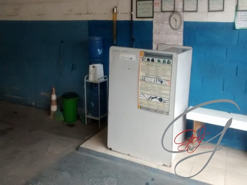 Imagem 6 de 9 de Galpão Para Venda No Jaguaré, 200 M², Mezanino, Escritório, Banheiro, Estufa, Exaustor Industrial. Ideal Para Oficinas Mecânicas, Entre Outros. - Gl00028 - 70442998