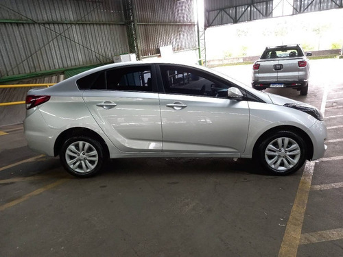 Imagem 2 de 9 de Hyundai Hb20s 1.6 Comfort Plus 16v Flex 4p Automático