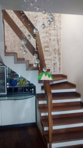 Sobrado Residencial À Venda, Xaxim, Curitiba. - So0827