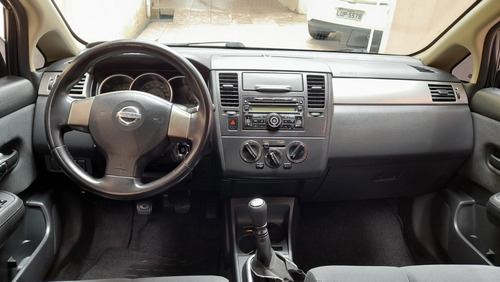 Imagem 5 de 6 de Nissan Tiida 2009 1.8 S Flex 5p