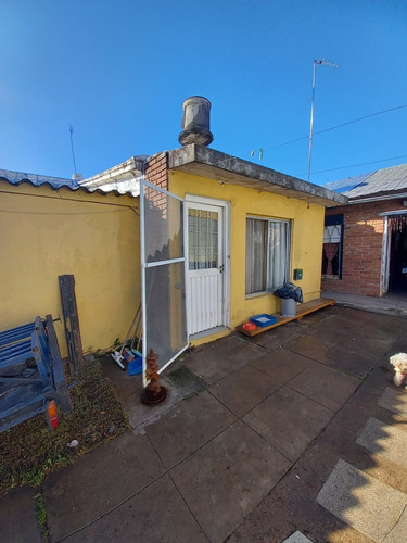 Imagen 2 de 7 de Venta Casa Con Importante Terreno
