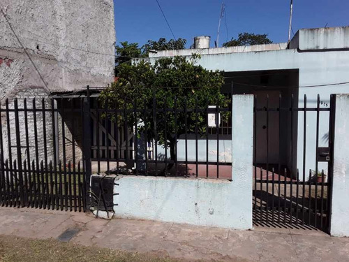 Imagen 2 de 14 de Casa En Venta En Gregorio De Laferrere