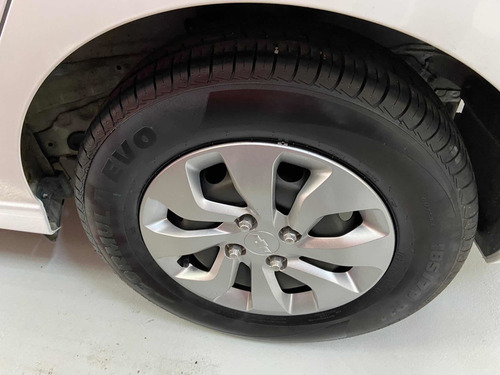 Imagem 8 de 9 de Chevrolet Prisma 2019 1.0 Joy 4p