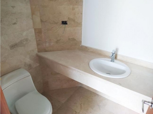 Hermoso Ph En Venta En Lomas De Las Mercedes 244m2 3h+s/4b+s/4p