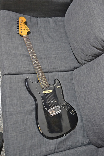 Guitarra Fender Musicmaster Black 1977