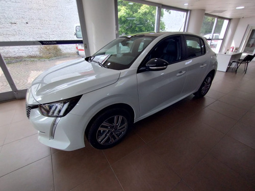 Peugeot 208 1.6 Feline Tiptronic