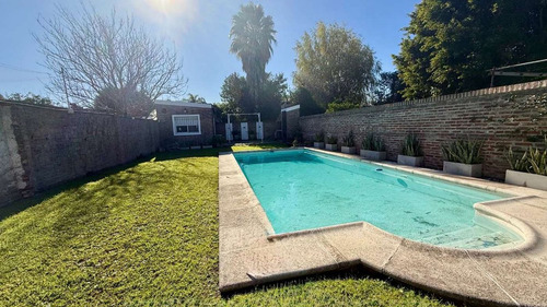 Venta Casa 3 Dormitorios Capitan Bermudez Cochera