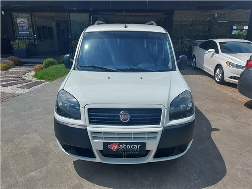 Imagem 2 de 12 de Fiat Doblo 1.8 Mpi Essence 7l 16v Flex 4p Manual