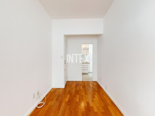 Imagem 14 de 30 de Apartamento À Venda Com 2 Quartos, Sala, Cozinha E 1 Vaga De Garagem Em Copacabana - Ap01712 - 70267898