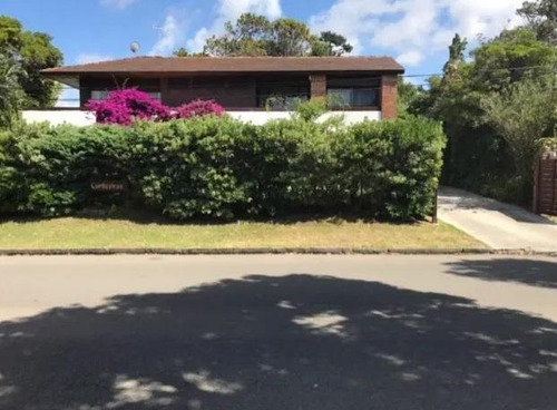 Casa Con Piscina Muy Cerca Al Mar En Punta Del Este 2 - Playa Mansa