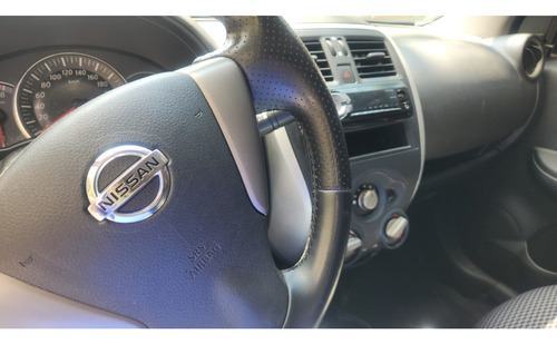 Nissan March 1.0 S 12V FLEX 4P MANUAL
