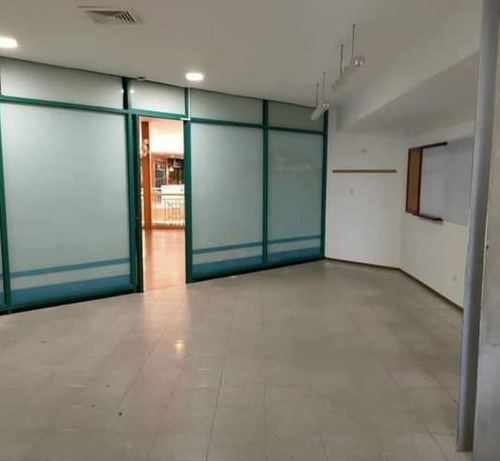 Imagen 6 de 9 de Local De 86 Mts En Rattan Plaza