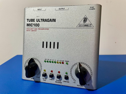 Pre-amplificador Behringer Tube Ultragain Mic 100