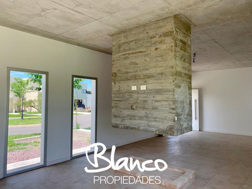 Imagen 4 de 17 de A Estrenar! Muy Linda Casa De Estilo Moderno Dentro Del Barrio Cerrado San Matías