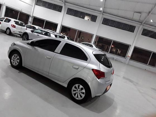 Chevrolet Onix 1.0 Mpfi Lt 8v Flex 4p Manual