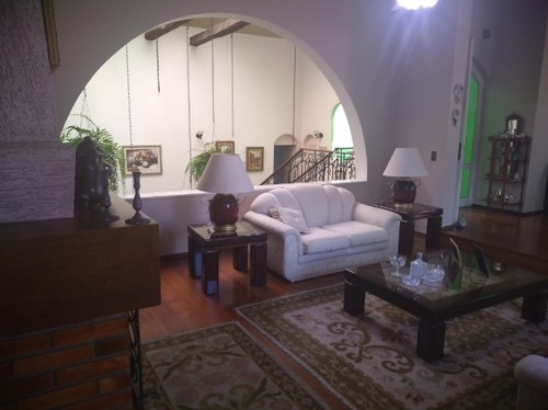 Casa Em Medianeira Com 3 Dormitórios - Su18