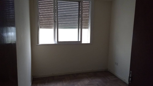 Imagen 3 de 10 de Departamento En Venta En La Plata