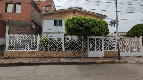 Se Vende Casa Ubicada En La Urb San Miguel, 007jsc