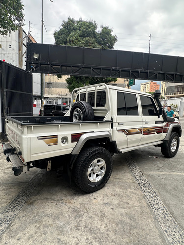 Toyota Lc79 2022 Blanco
