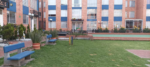Apartamento En Venta En Techo Conjunto Terrazas De Castilla 4 Cra 81b Cll 6c. 71 M2, 3 Hab, 2 Baños. Parqueadero Comunal. 261 Millones.