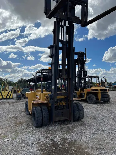 Autoelevador Cat Dp25n 2500kg 2.5tn