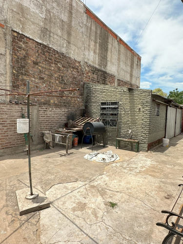 Casa En Virrey Del Pino A Pasos De Ruta 3