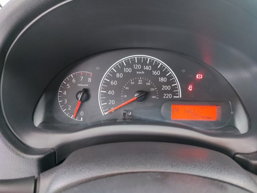 Imagen 13 de 13 de Nissan Versa 2019 1.6 Sense At