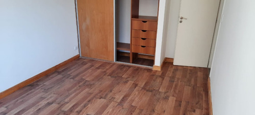Imagen 6 de 12 de Duplex 3 Amb + Escritorio. Impecable Estado.