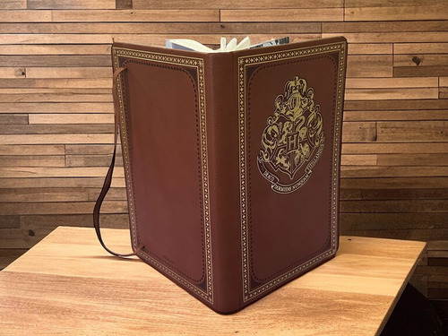 Cuaderno Harry Potter Hogwarts Libreta Rayada de Pasta Dura con Diseño del Escudo de Hogwarts