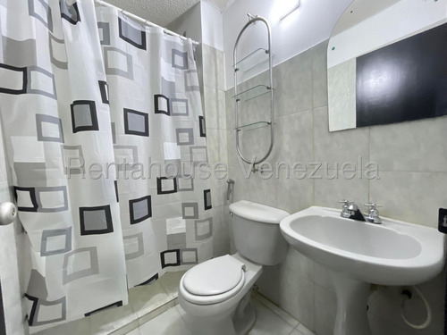 Apartamento En Alquiler En Urbanización Privada Narayola La Morita Amoblado Piso Bajo Listo Para Mudarse Nela 25-17684
