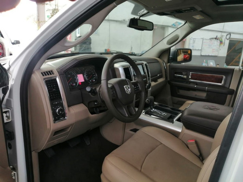Imagen 7 de 14 de Dodge Ram Laramie 4x4 2012
