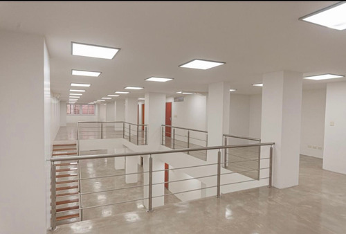 Imagen 7 de 25 de Venta, Oficina De 532 M,recoleta