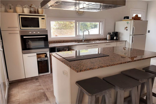 Venta Casa 4 Amb Bo. Manzanares Chico-fátima-pilar