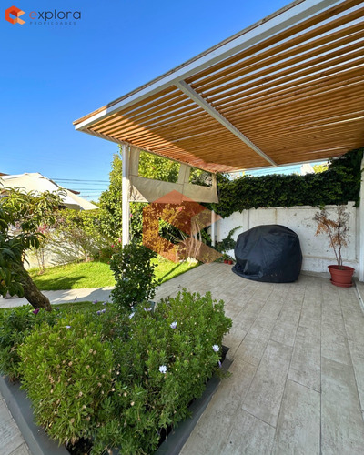Casa En Venta Sector Las Rosas, Viña Del Mar, 4d 3b 2e