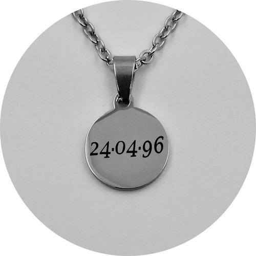 Imagen 2 de 7 de Collar Circulo Dije Inicial Gótica Grabado Láser 1220
