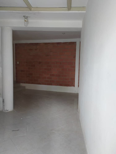 Imagen 7 de 14 de En Venta Galpón Ubicado En La Macarena Sur Los Teques 270