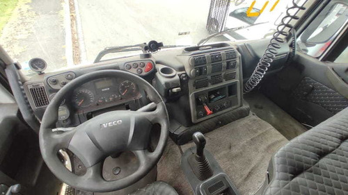 Imagem 13 de 15 de Iveco Stralis 380 6x2 Trucado Ano 2010