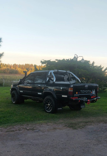 Toyota Hilux 4x4
