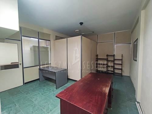 Imagen 6 de 7 de Ledezma Asesores Vende Local Comercial En La Av. Jesús Soto, Cerca Del Aeropuerto, Ciudad Bolívar - Venezuela