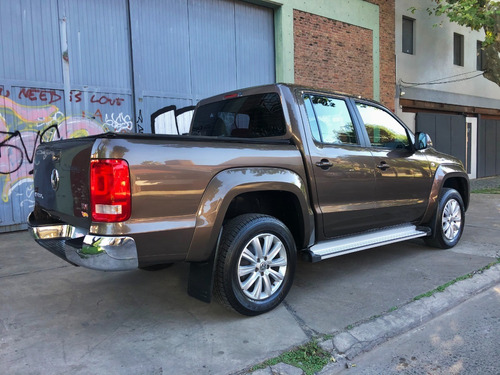 Volkswagen Amarok Highline - 4x2 - Manual - Permuto/financio