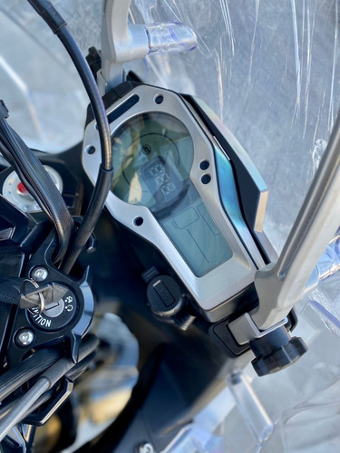 Imagen 3 de 6 de Cf Moto Rz-650 Mt Okm 2022